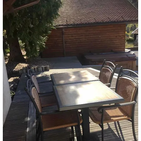 Dependance Privee Avec Et Piscine *